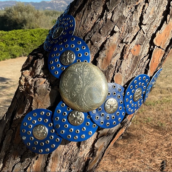 TIENDA HO STUDDED MOROCCAN BELT